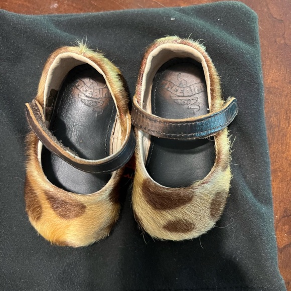 FreeBird Baby Jane Shoes - Picture 2 of 4